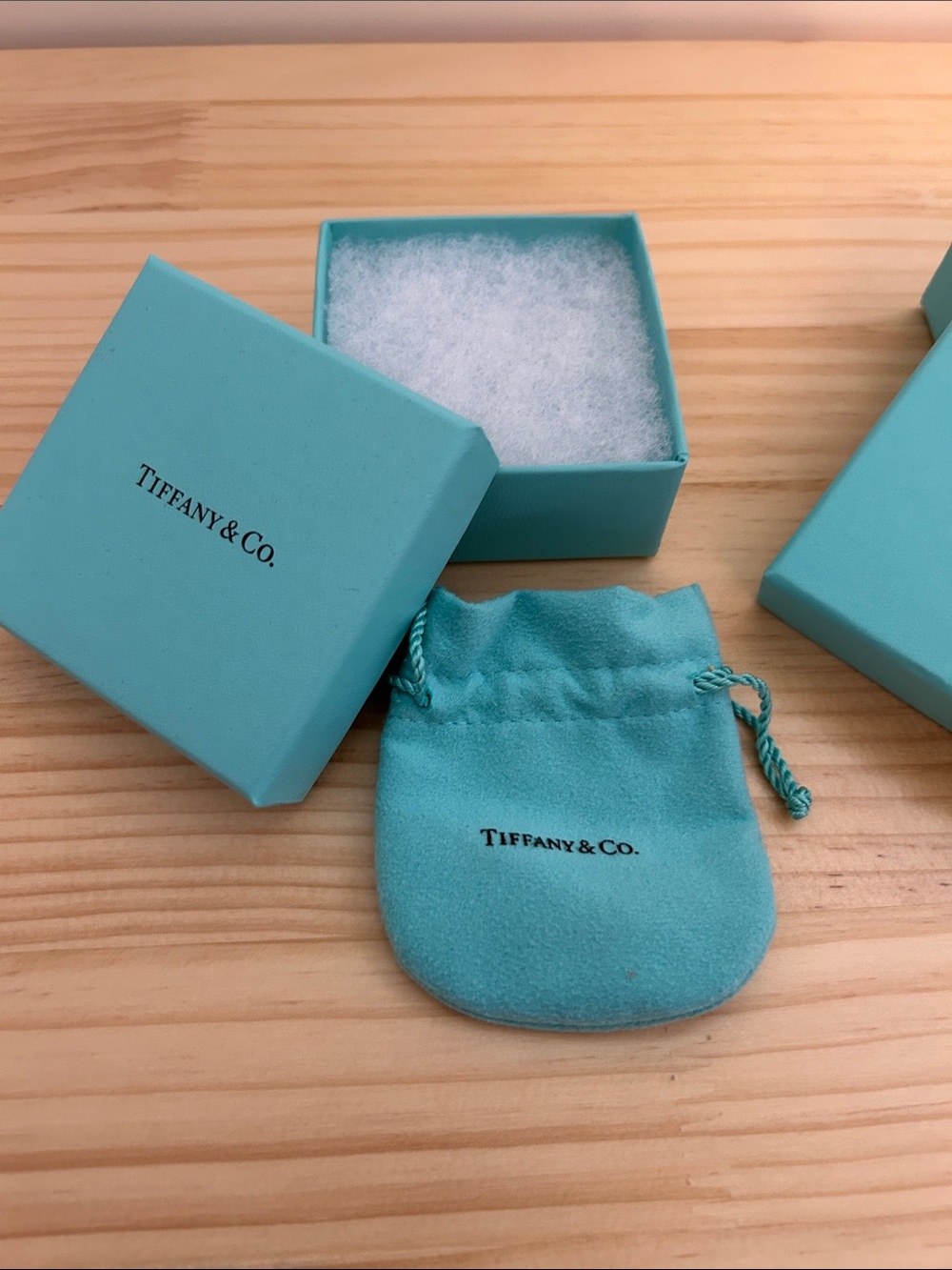 Tiffany & Co. Robin's Egg Blue Jewelry Boxes, Bags and Pouches